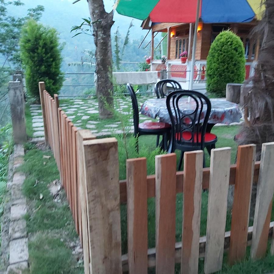 Eviana Homestay Дарджилинг Экстерьер фото