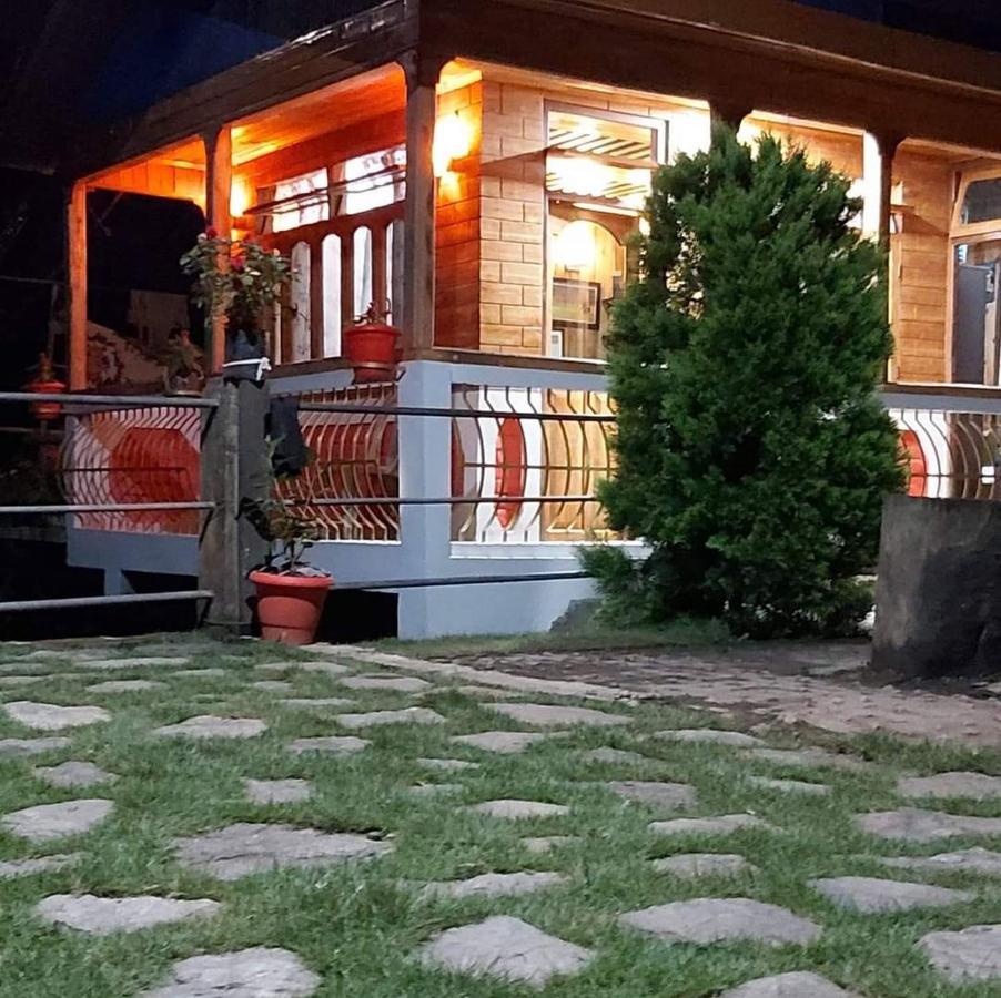 Eviana Homestay Дарджилинг Экстерьер фото